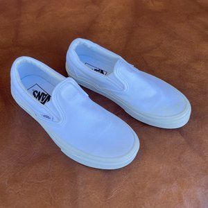 Vans Classic Slip On Skateboard Unisex, White, Women's Size 6.5 Men's 5